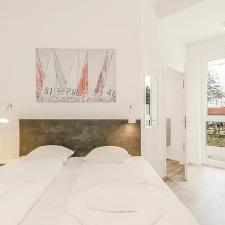 Beautiful In Lbeck Travemnde With 2 Bedrooms And Wifi *